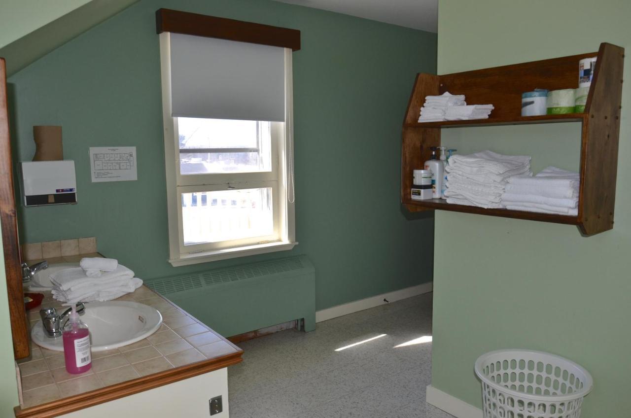 Auberge De DouglastownGaspé エクステリア 写真